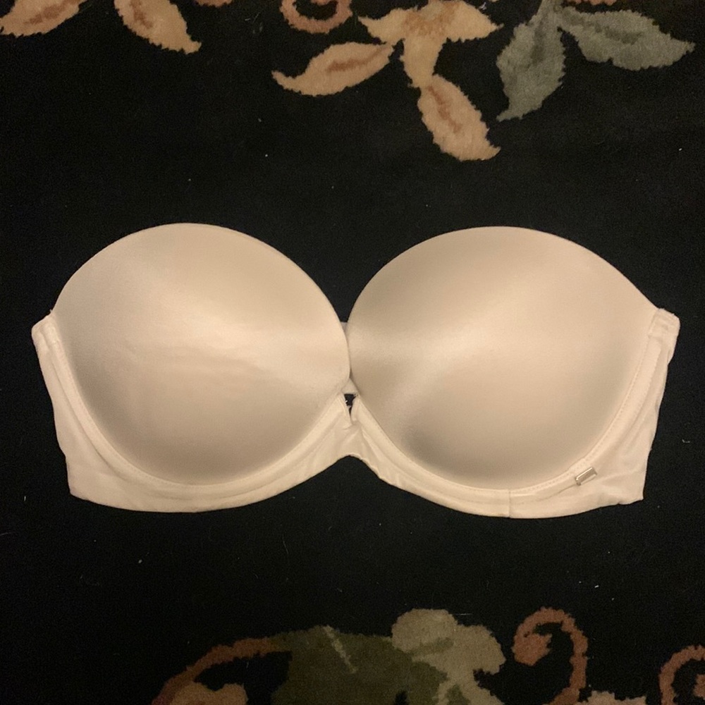 Victoria’s Secret padded bra 32D